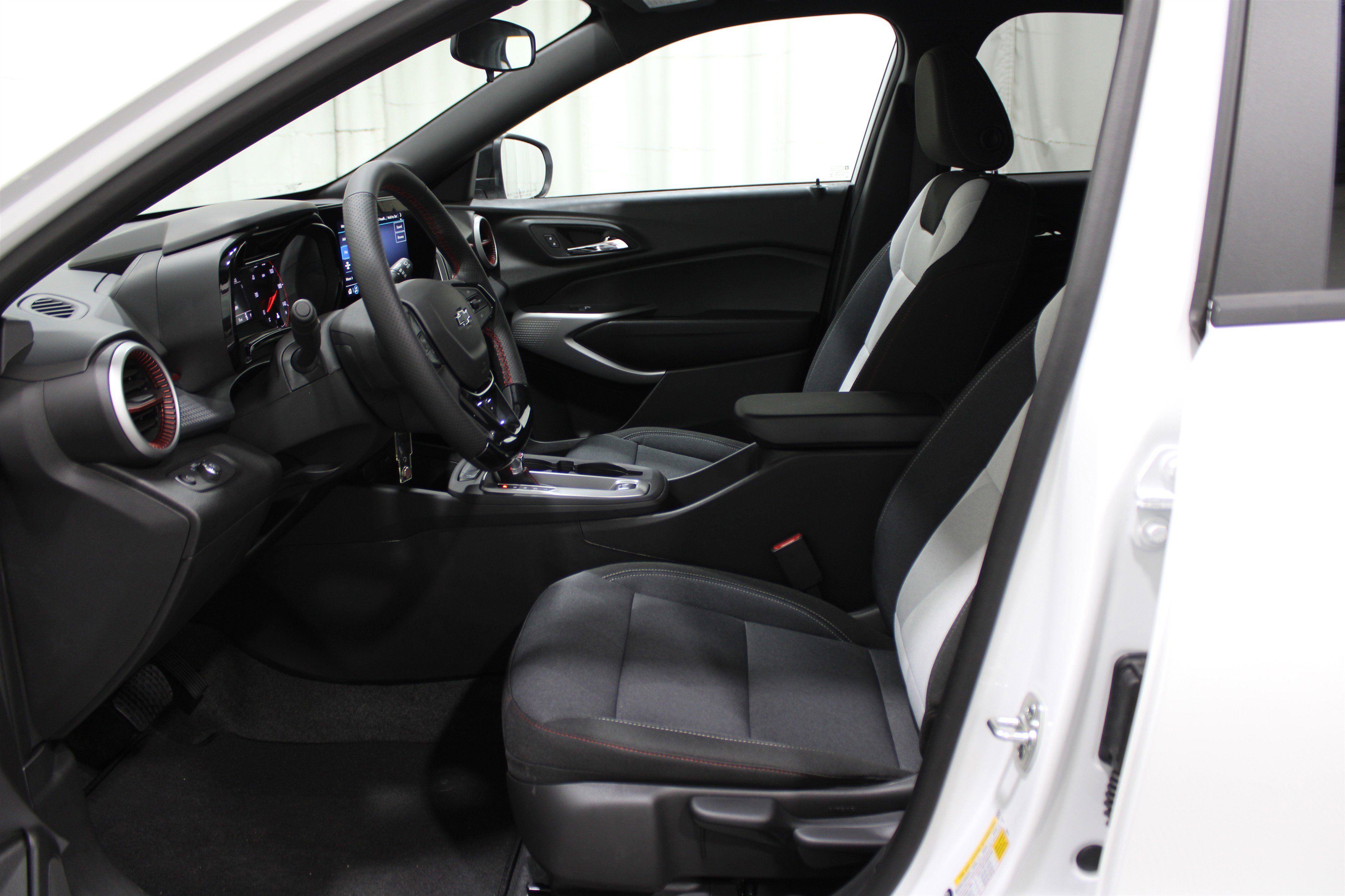 2026 Chevrolet Trax photo 3