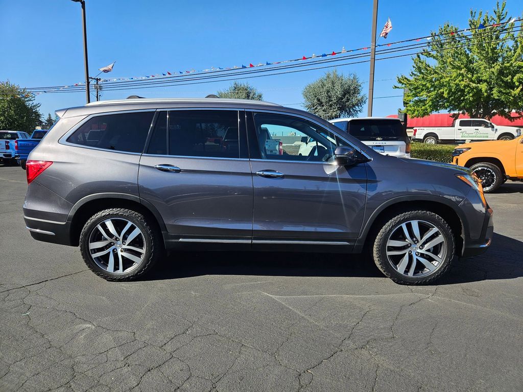 2021 Honda Pilot Elite photo 6
