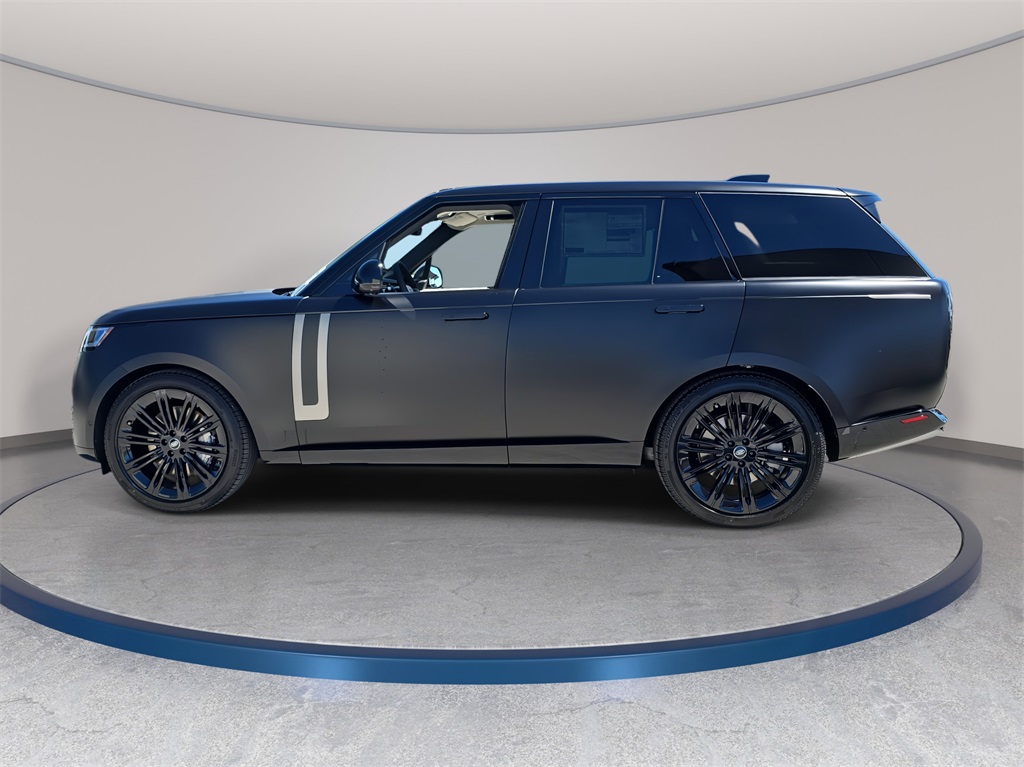 2025 Land Rover Range Rover SE photo 7