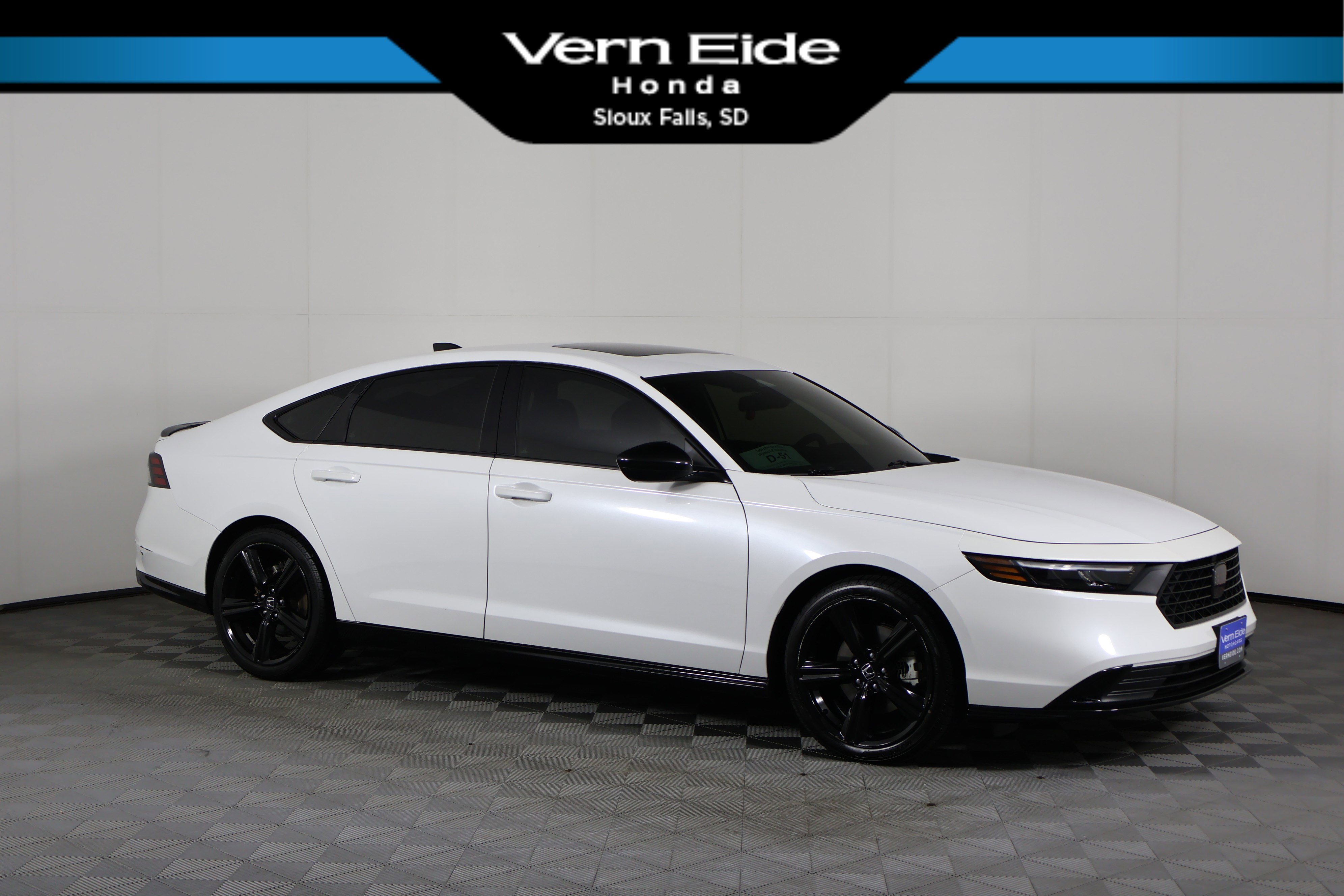 2023 Honda Accord Hybrid Sport-L's photo