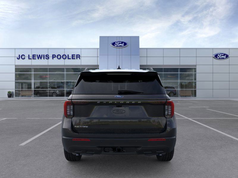 2026 Ford Explorer photo 3