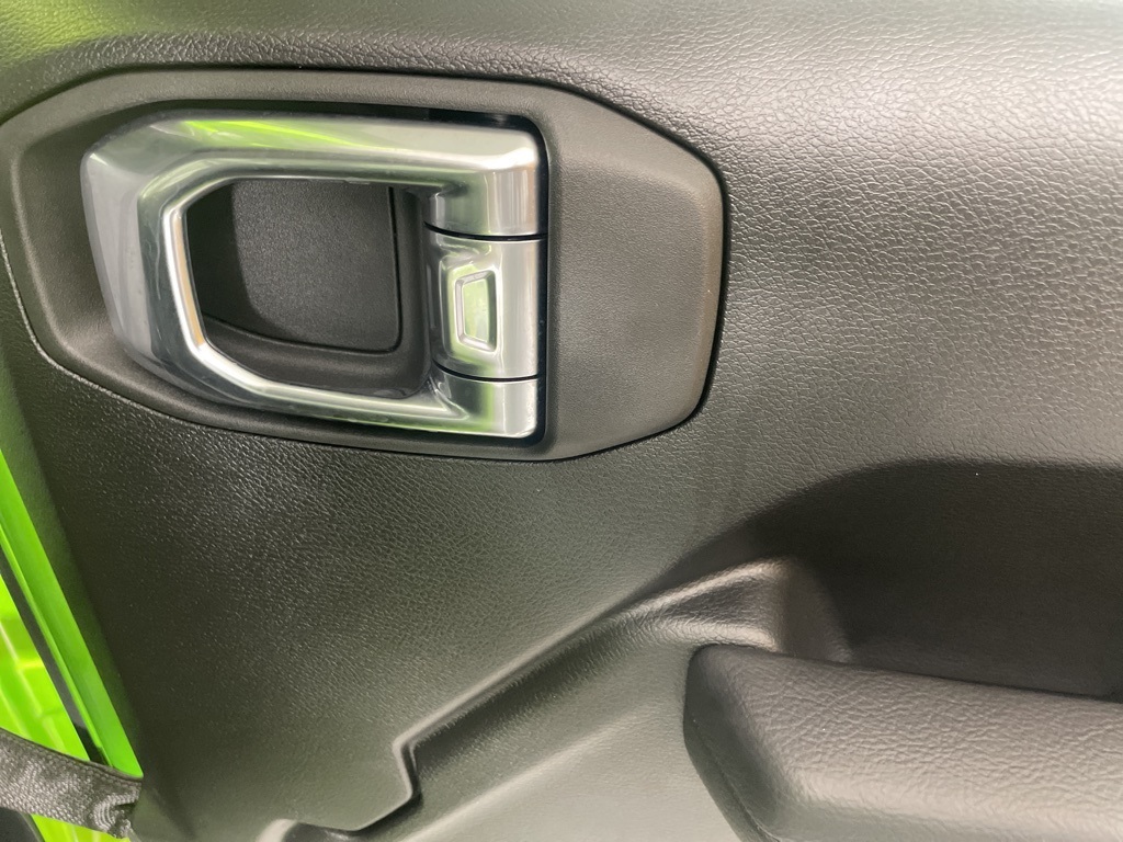 2025 Jeep Wrangler Sport photo 14