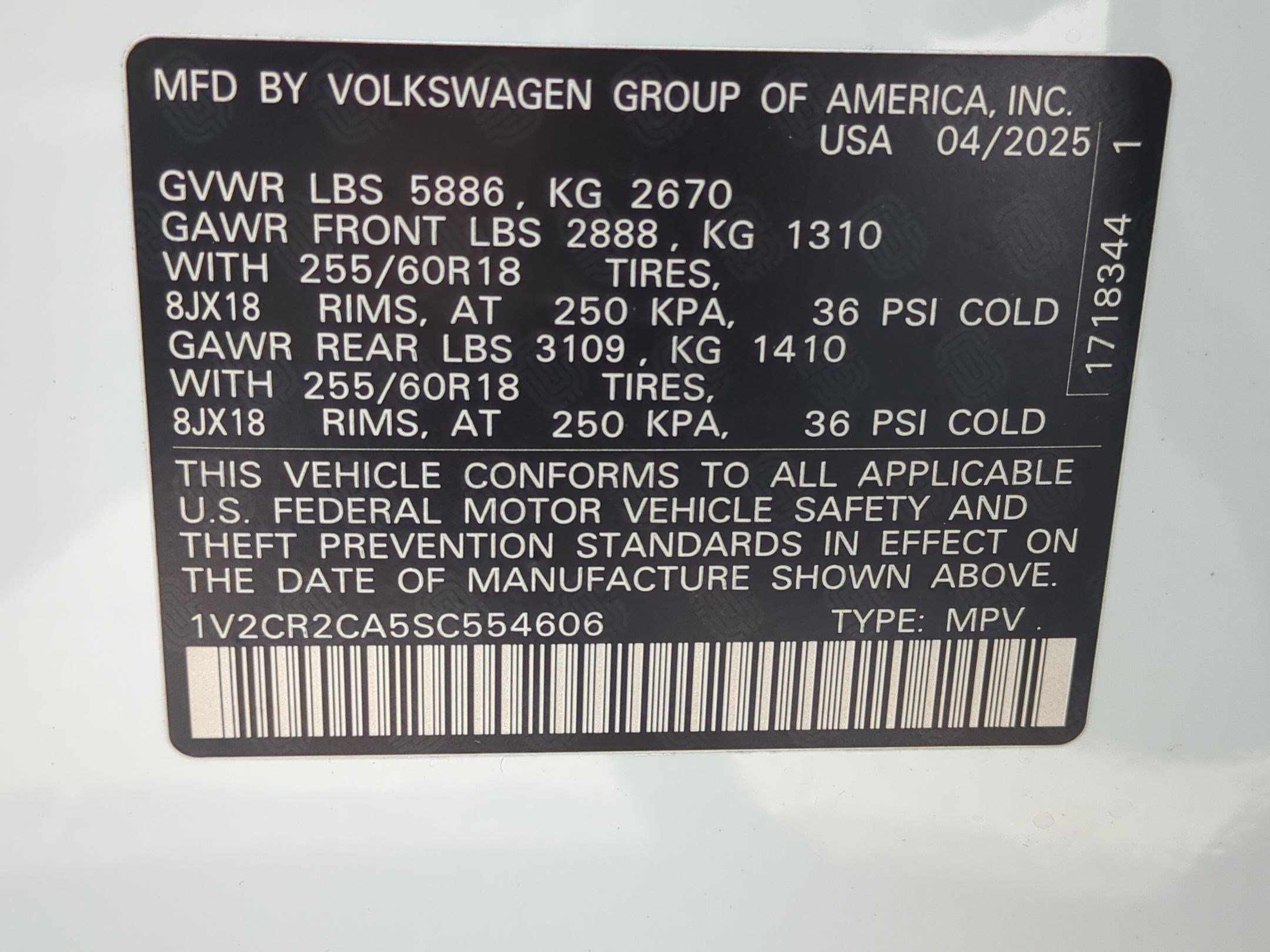2025 Volkswagen Atlas Peak Edition SE photo 18