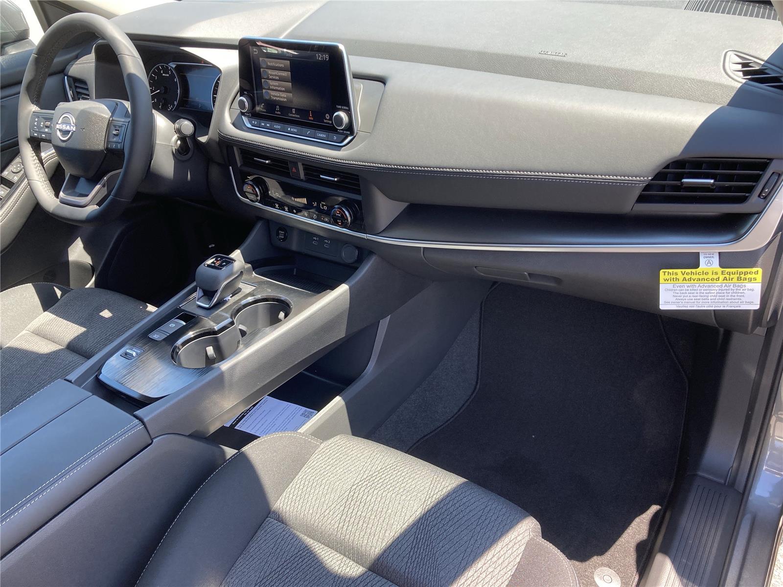 2026 Nissan Rogue SV photo 31