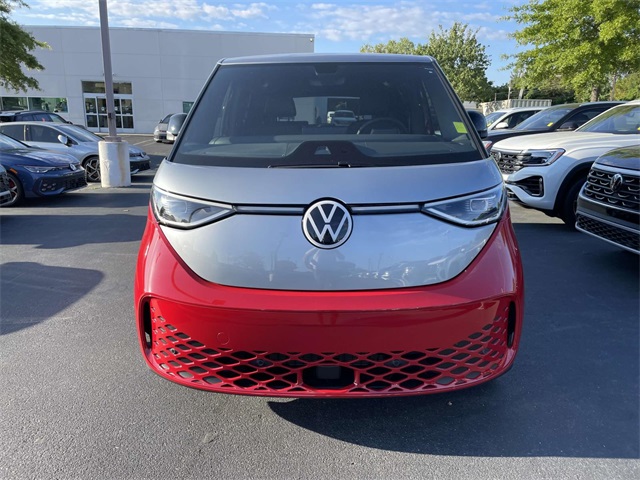 2025 Volkswagen ID. Buzz Pro S photo 2