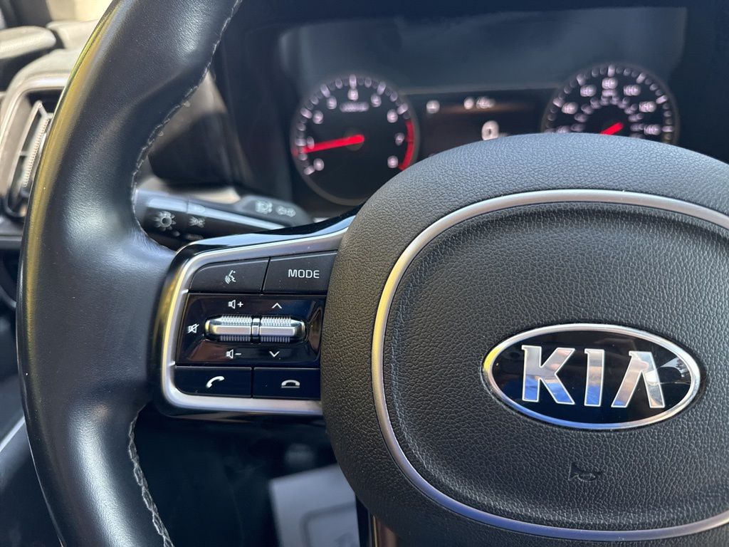 2021 Kia Sorento S photo 22