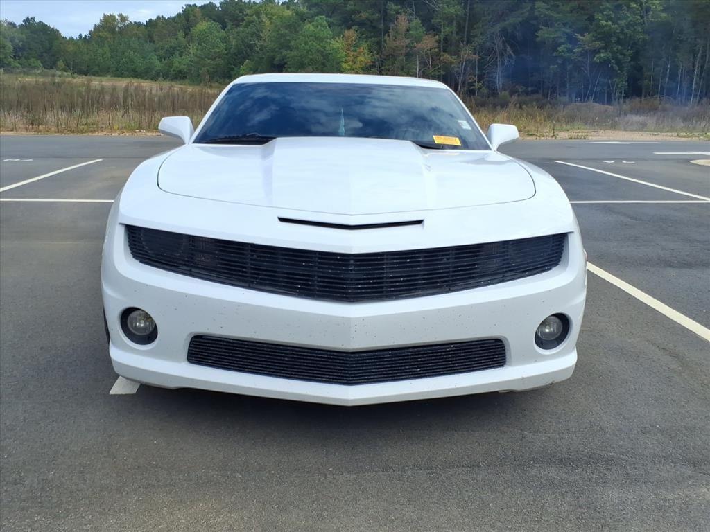 2013 Chevrolet Camaro SS photo 2