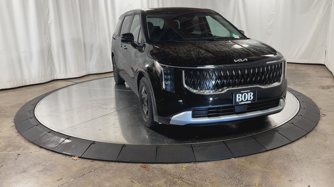 2026 Kia Carnival LXS photo 3