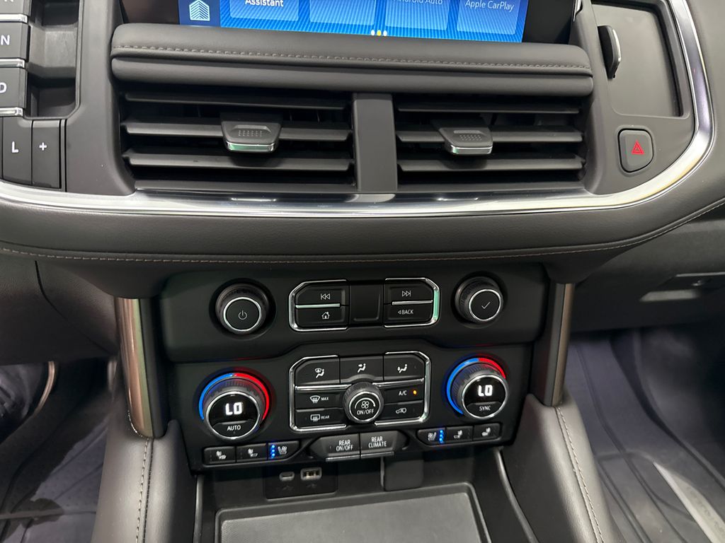 2024 Chevrolet Suburban High Country photo 21