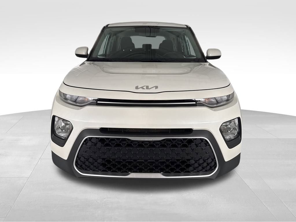 2022 Kia Soul LX photo 2