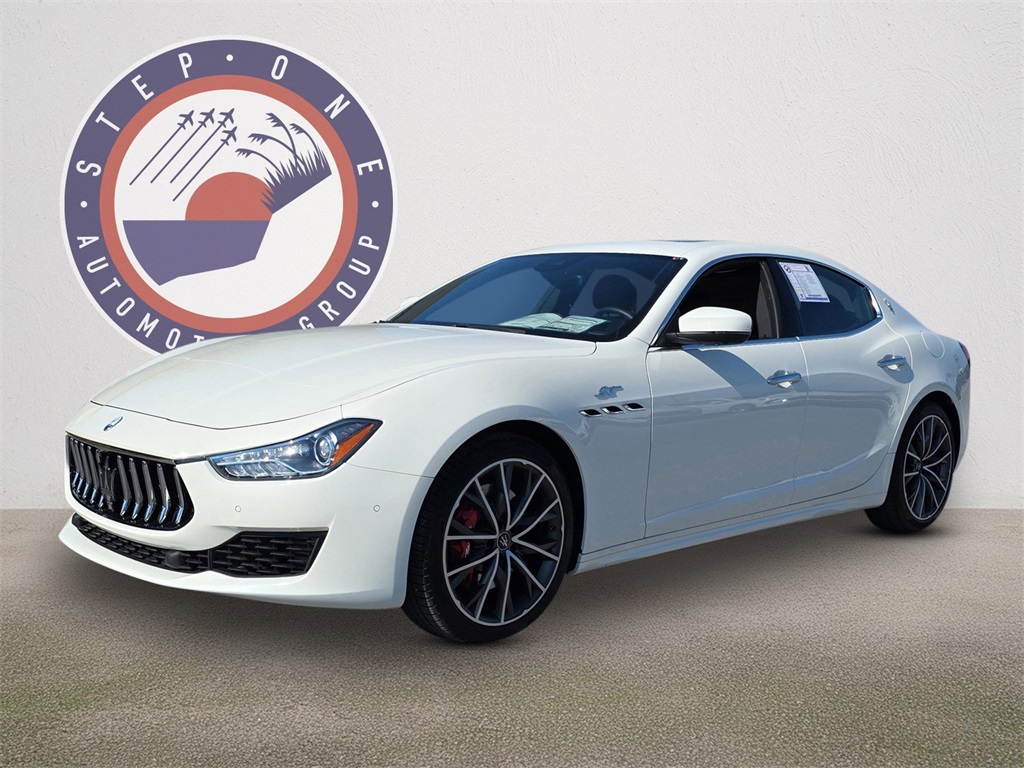 2023 Maserati Ghibli Base GT photo 2