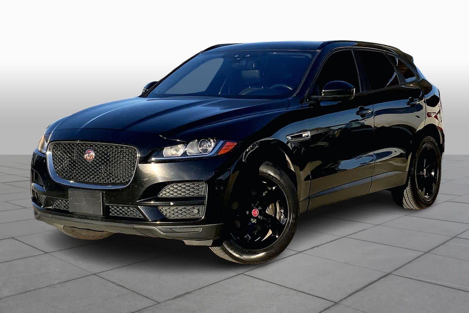 2017 Jaguar F-Pace Premium's photo