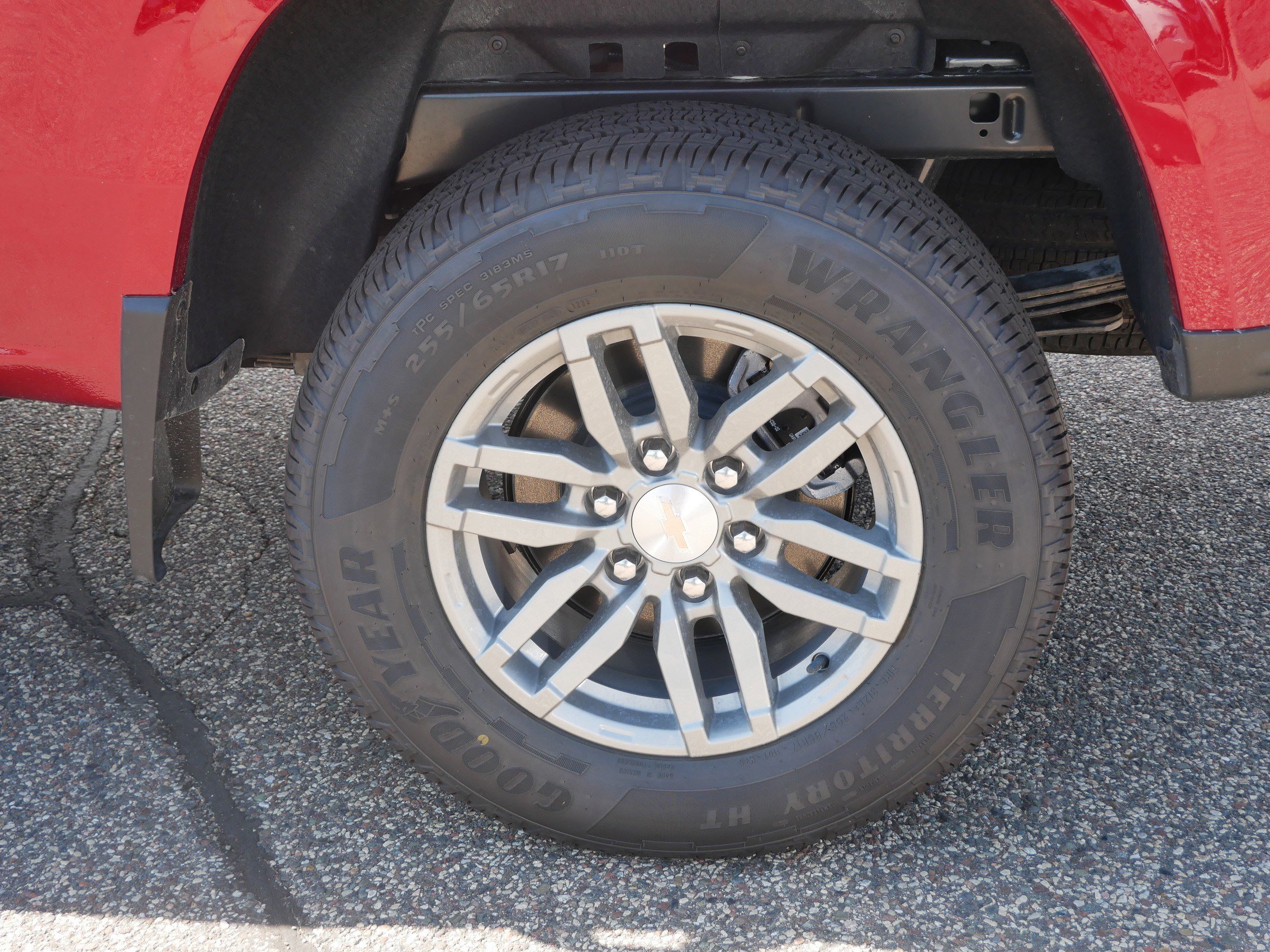 2025 Chevrolet Colorado Work Truck LT photo 3