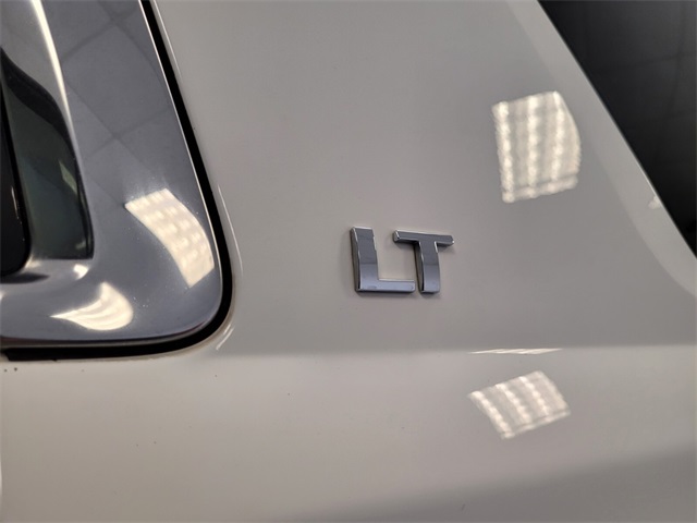 2017 Chevrolet Tahoe LT photo 4