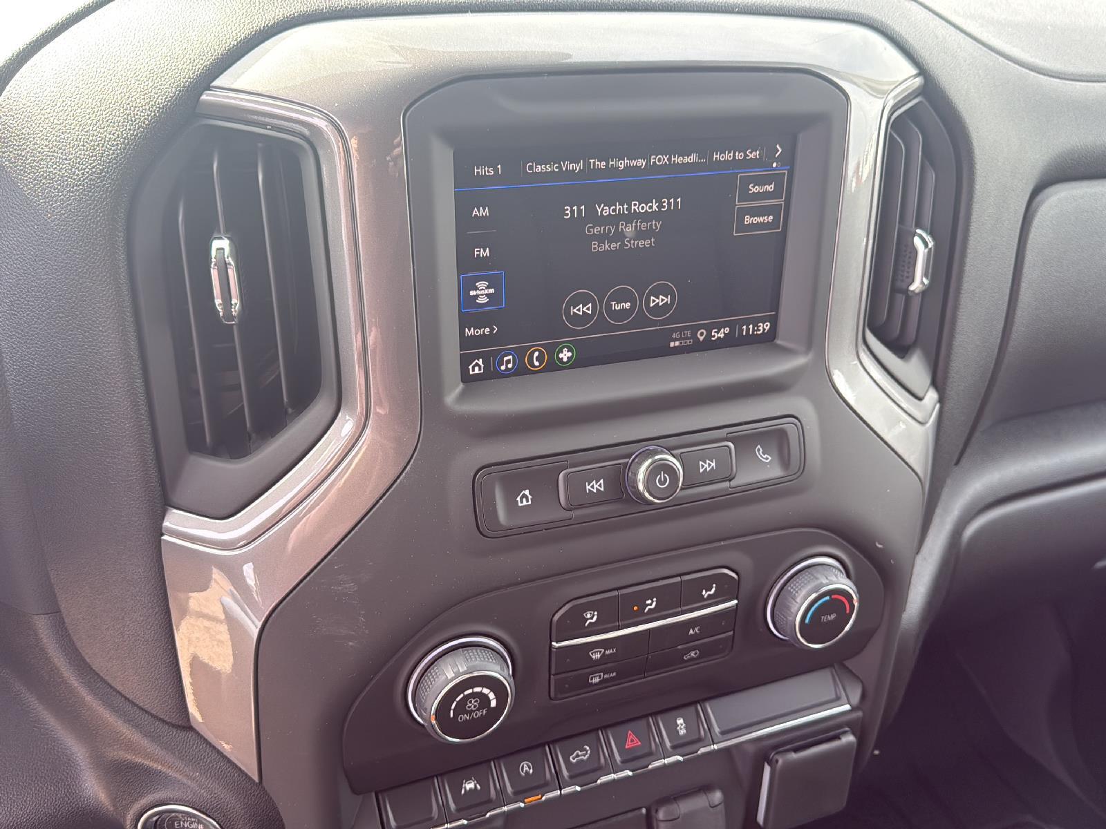2025 Chevrolet Silverado 1500 Custom photo 6