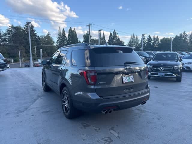 2018 Ford Explorer Sport photo 4