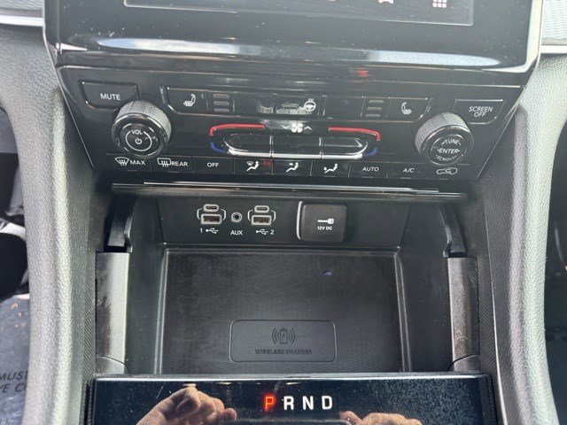 2024 Jeep Grand Cherokee Altitude photo 17