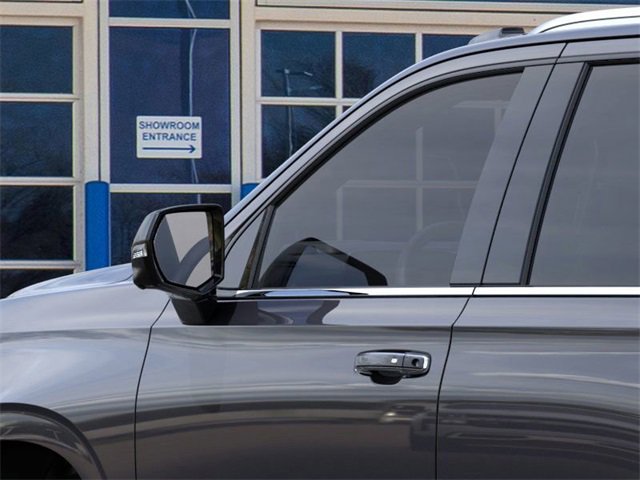 2025 Chevrolet Tahoe Premier photo 9
