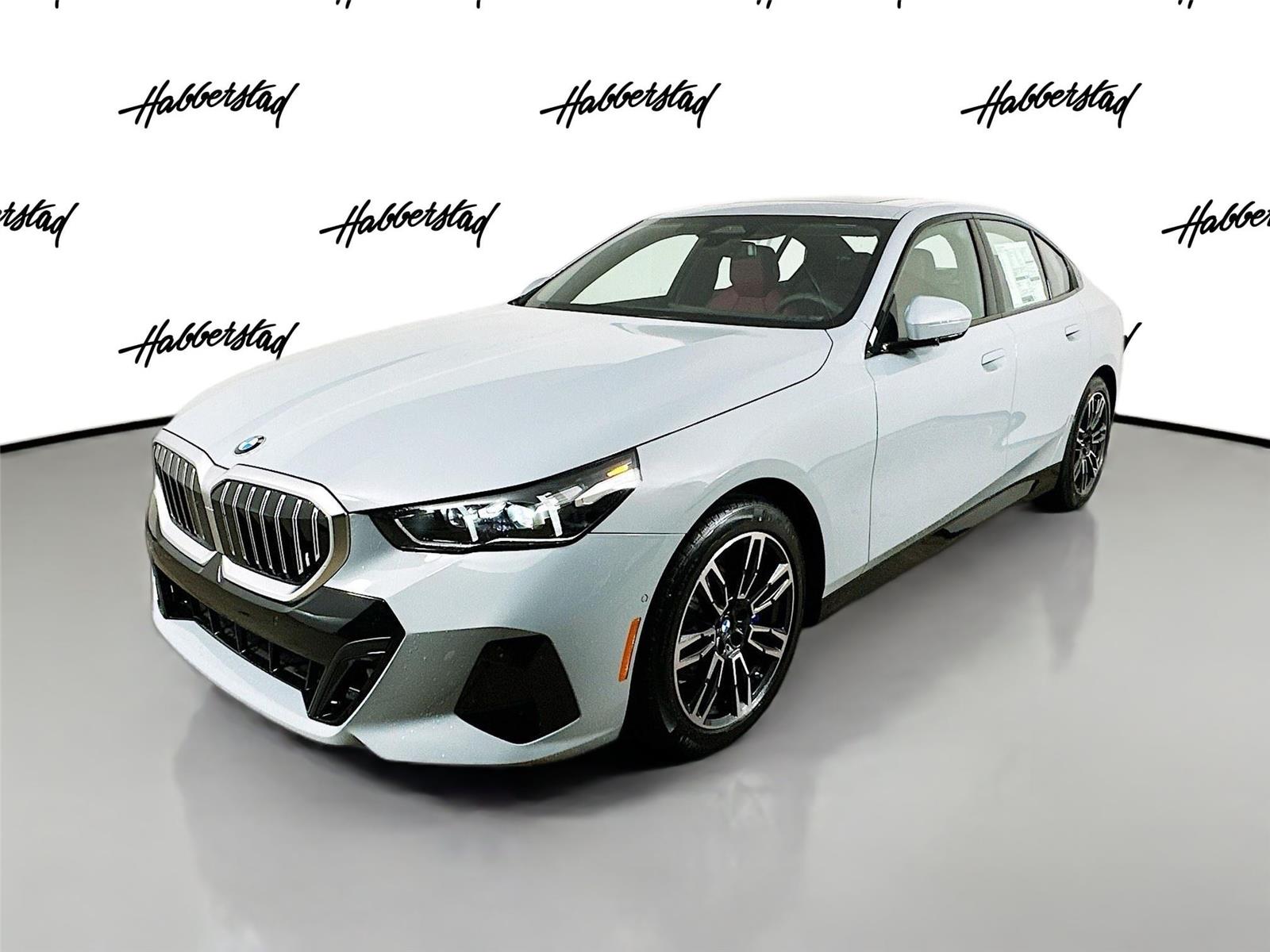 2025 BMW 5 Series 530i's photo