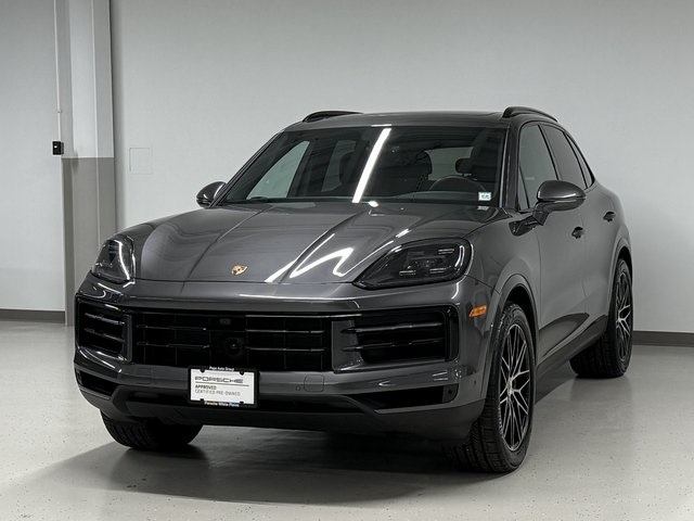 2025 Porsche Cayenne Base's photo