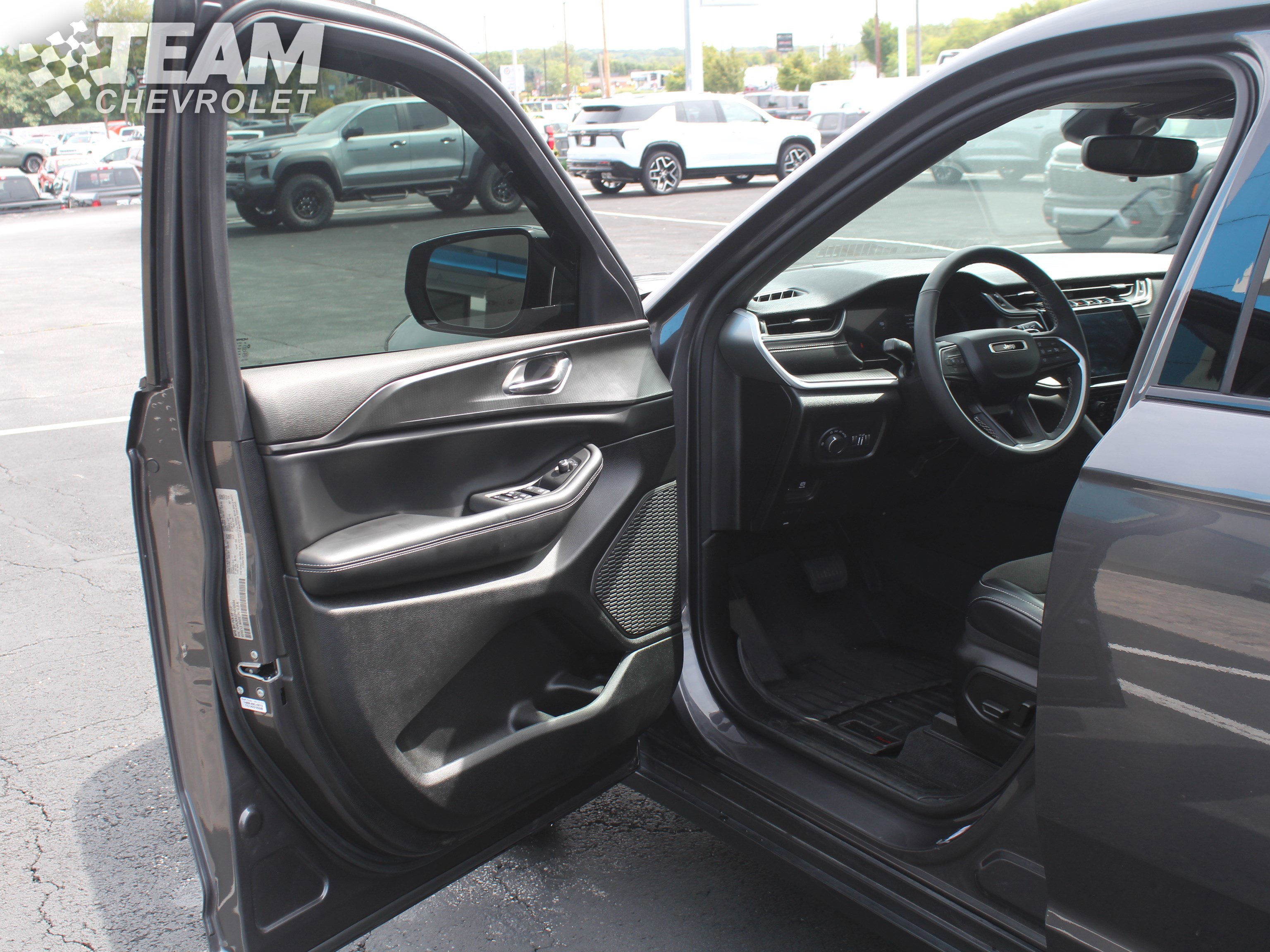 2024 Jeep Grand Cherokee Altitude X photo 6