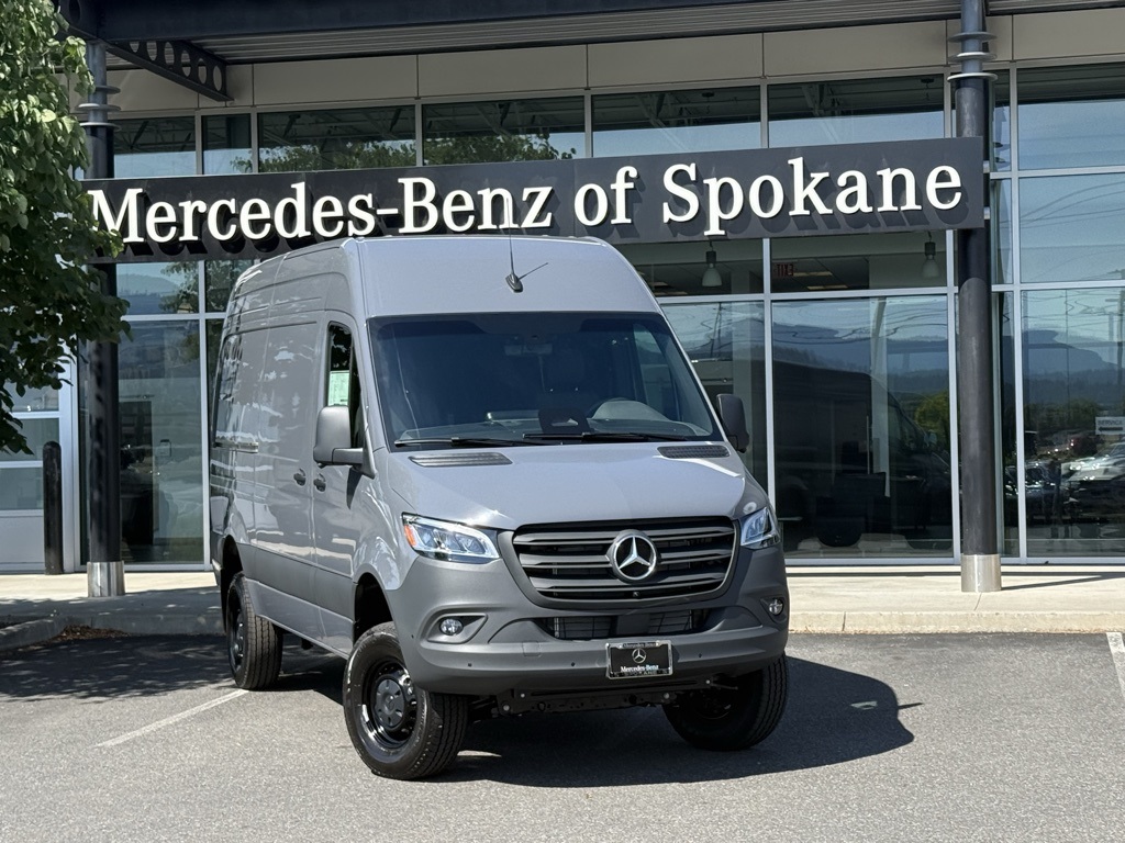 2025 Mercedes-Benz Sprinter Cargo Van 2500's photo