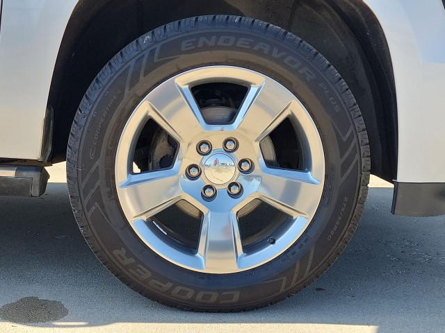 2020 Chevrolet Tahoe Premier photo 2