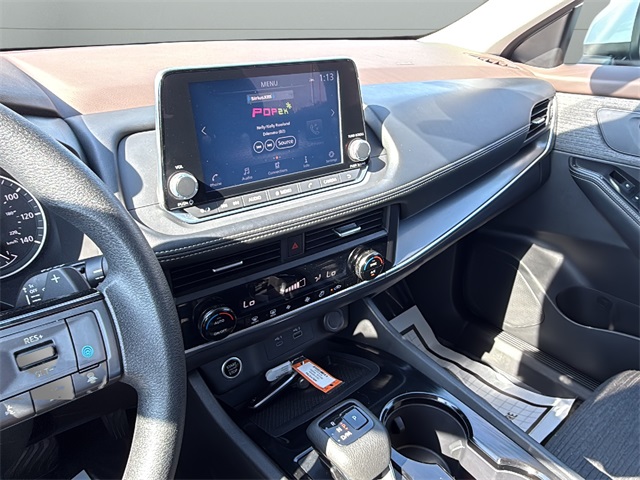 2023 Nissan Rogue SV photo 24