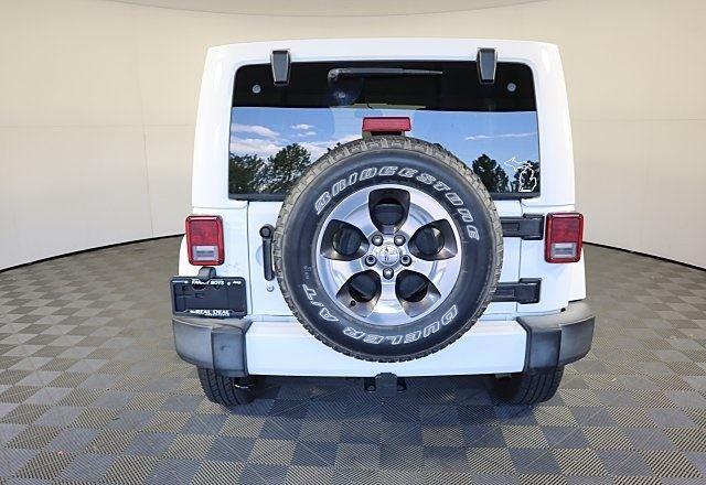 2016 Jeep Wrangler Unlimited Sahara photo 5