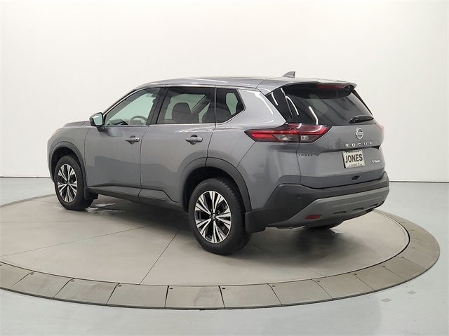 2021 Nissan Rogue SV photo 4