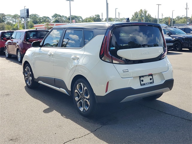 2025 Kia Soul EX photo 4