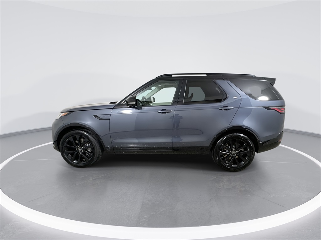 2026 Land Rover Discovery SE photo 4
