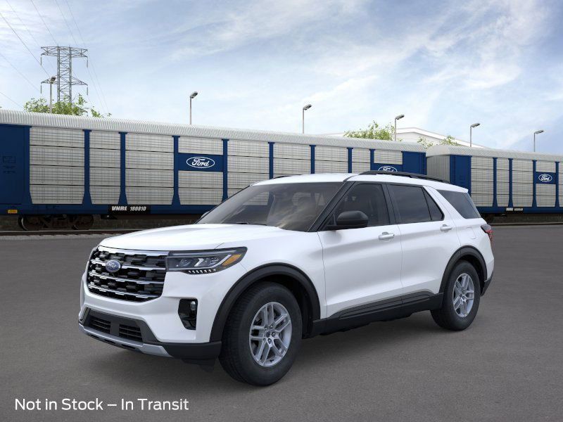 2026 Ford Explorer photo 2
