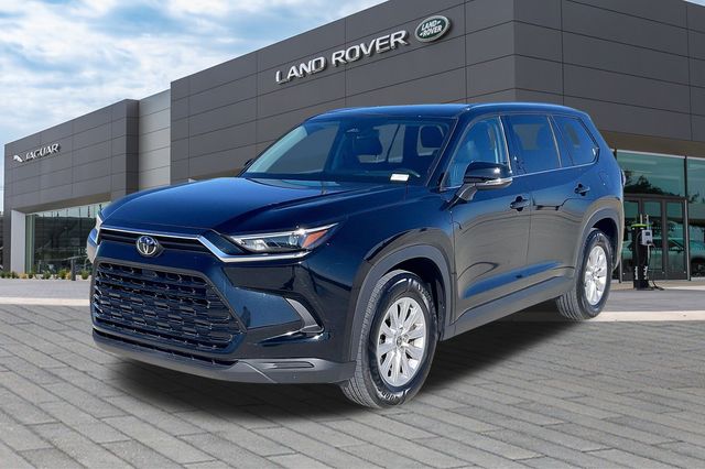 2025 Toyota Grand Highlander XLE's photo