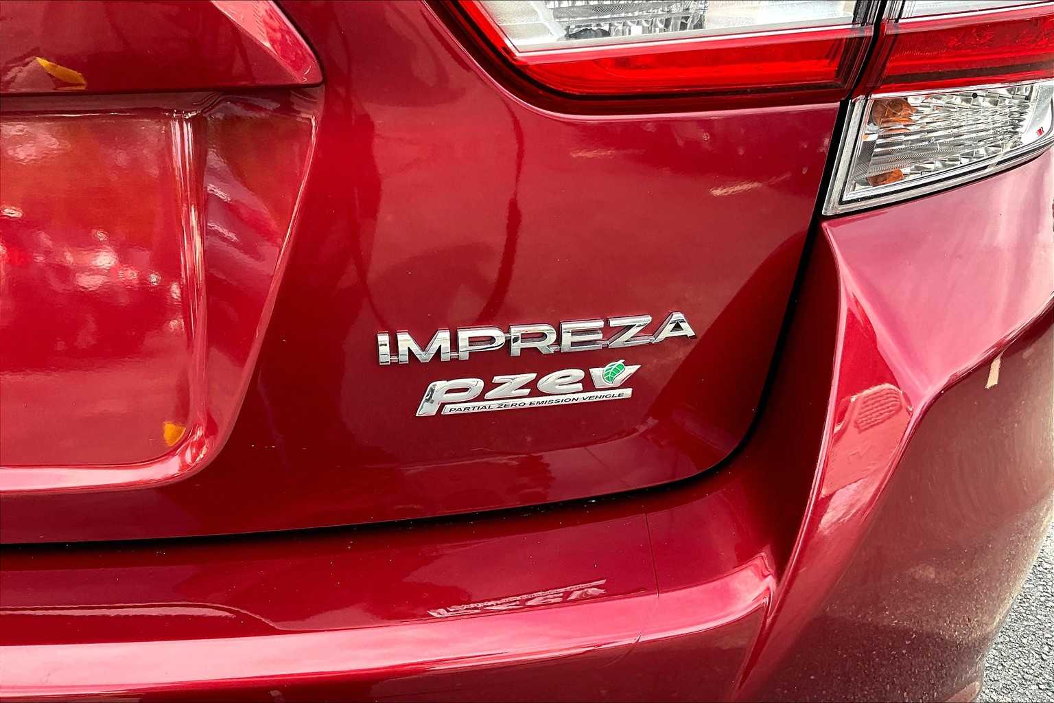 2017 Subaru Impreza Base photo 9