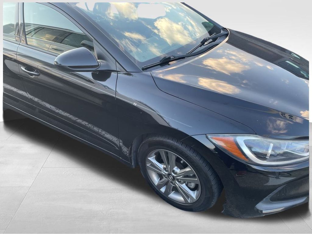 2018 Hyundai Elantra SEL Value Edition Limited photo 3