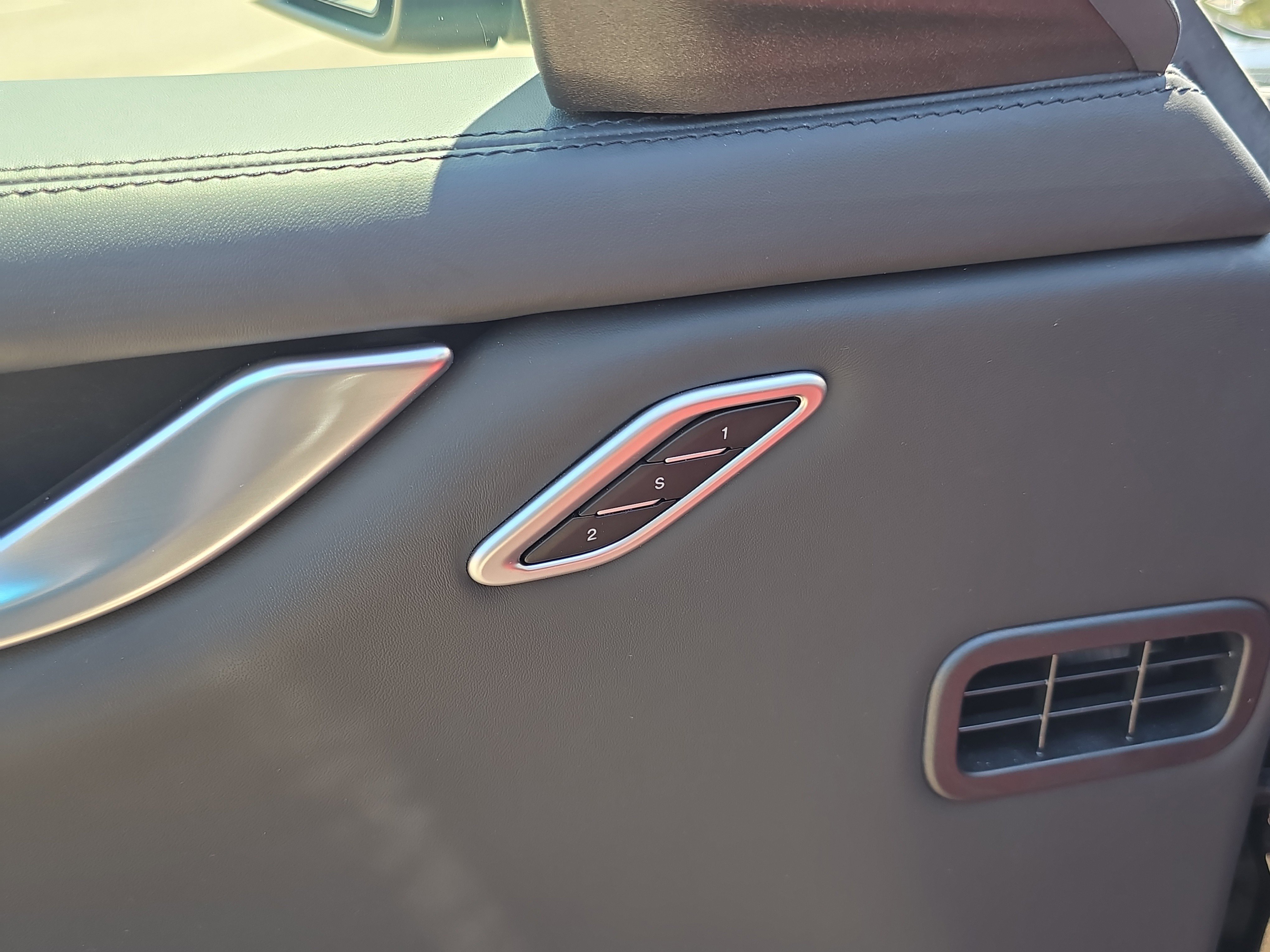 2022 Maserati Ghibli Modena Q4 photo 5