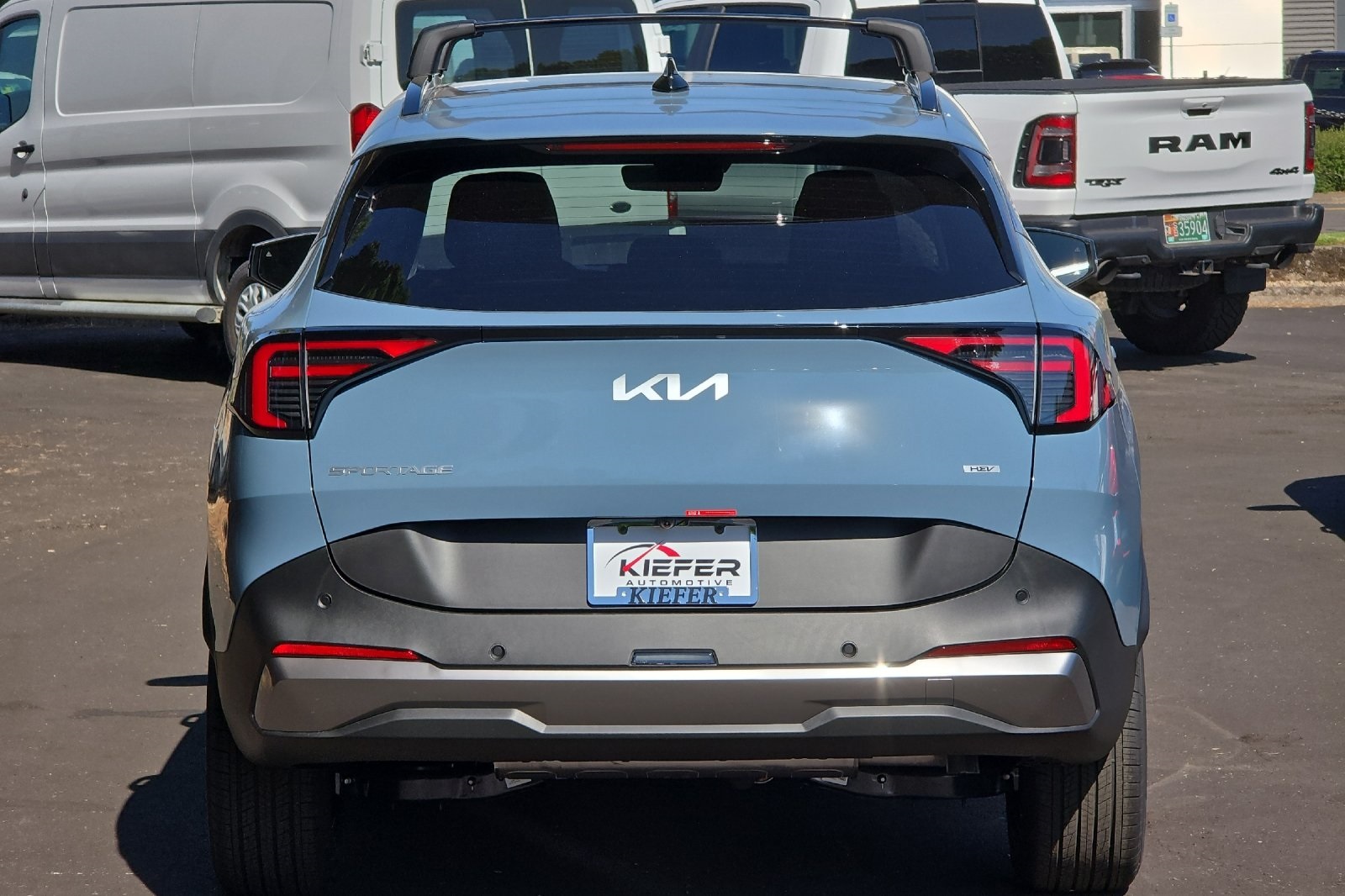 2026 Kia Sportage Hybrid EX photo 3