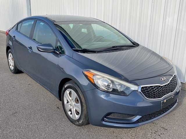 2016 Kia Forte LX photo 2