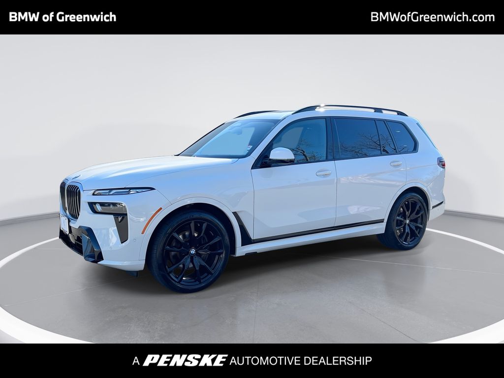 2023 BMW X7 40i's photo