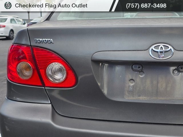 2005 Toyota Corolla CE photo 7