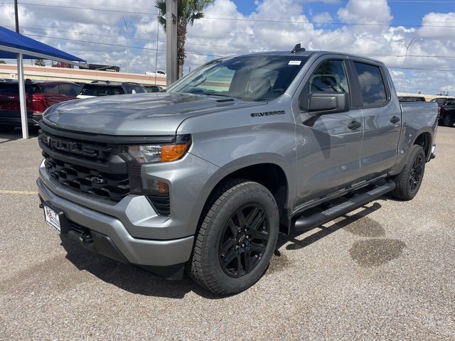 2026 Chevrolet Silverado 1500 Custom photo 3