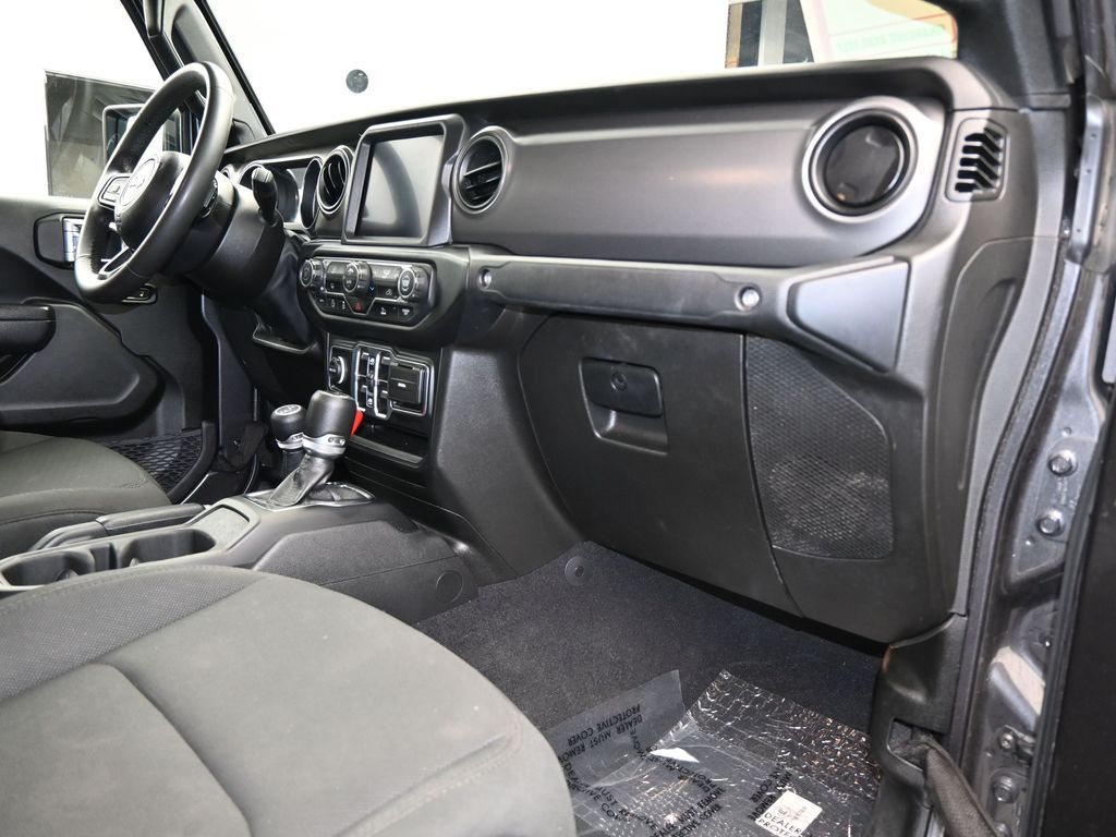 2023 Jeep Gladiator Sport photo 35
