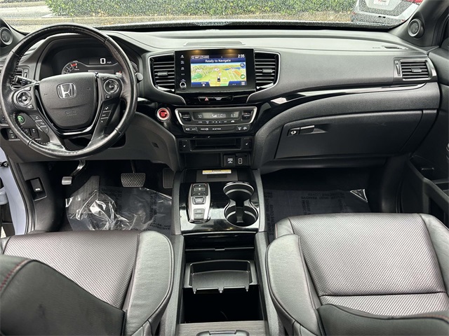 2023 Honda Ridgeline Black Edition photo 17
