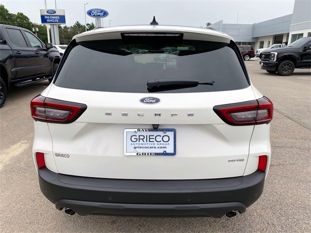 2025 Ford Escape ST-Line photo 3