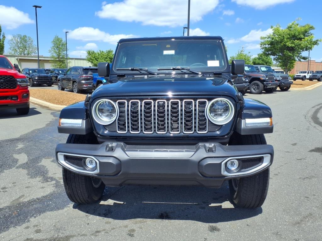 2025 Jeep Wrangler Sahara photo 2