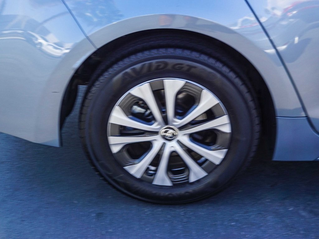 2022 Toyota Corolla Hybrid LE photo 10