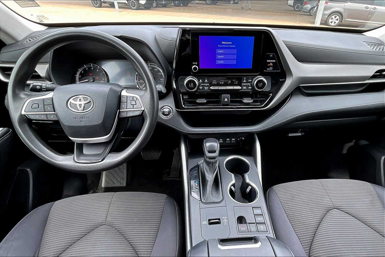 2023 Toyota Highlander L photo 36
