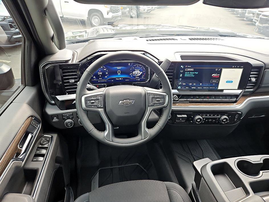 2025 Chevrolet Silverado 2500HD LT photo 12