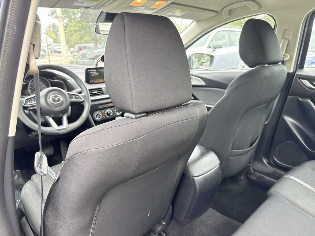 2018 Mazda Mazda3 Sport photo 12